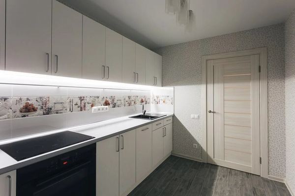 Кухня с подсветкой рабочей зоны